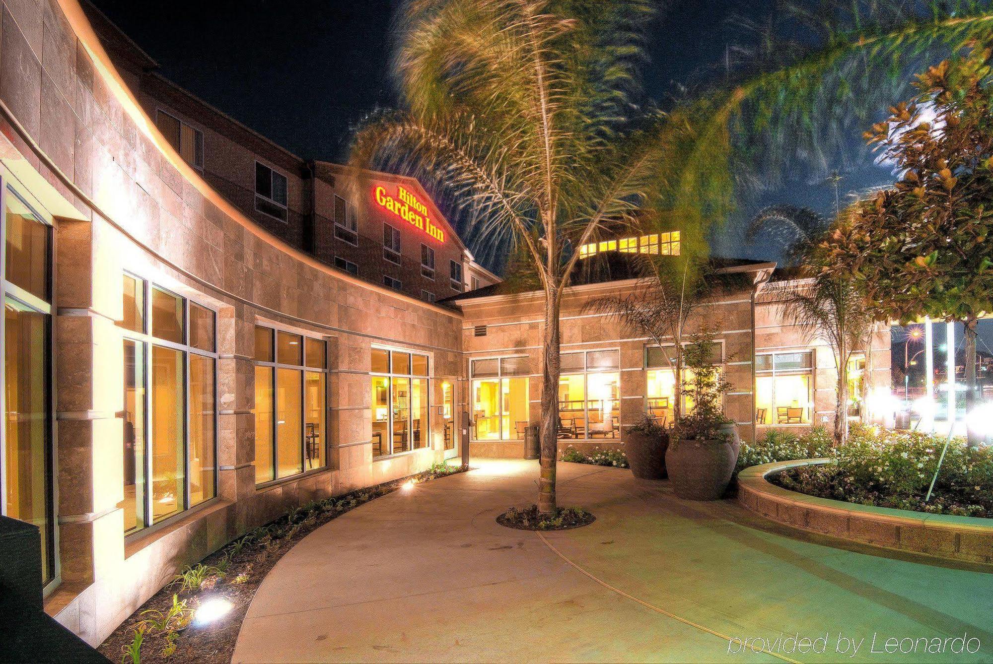Hilton Garden Inn San Bernardino Ngoại thất bức ảnh